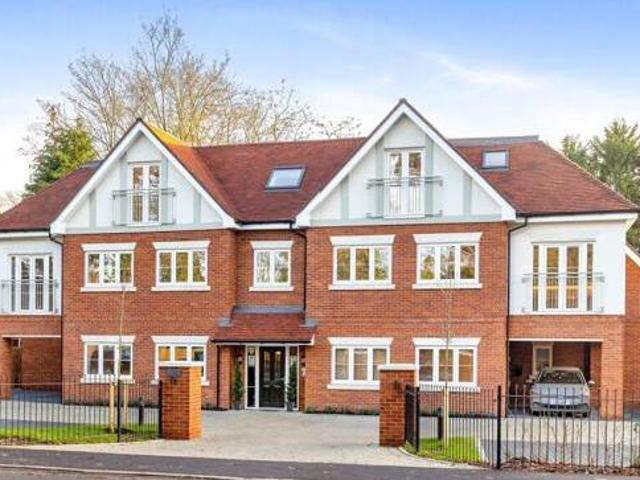 House for sale in Weybridge, Elmbridge