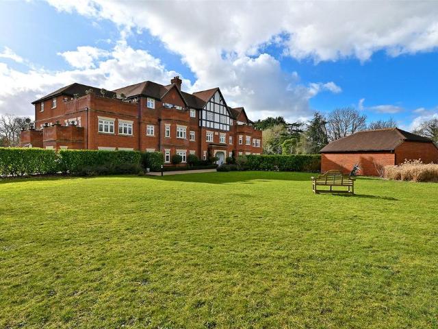 Apartment for rent in Winkfield Street, Winkfield
