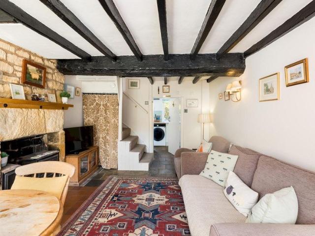 House for rent in Fossebridge, Gloucestershire
