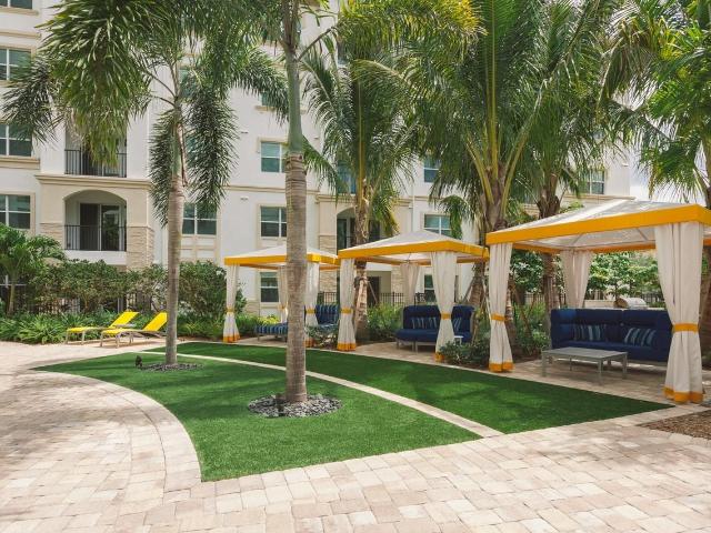 Apartment for rent in AMLI Sawgrass Village, Sunrise