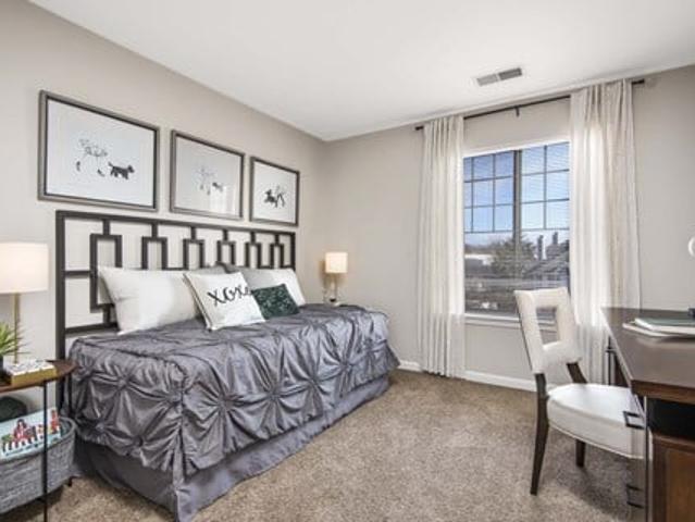 Apartment for rent in Woodridge