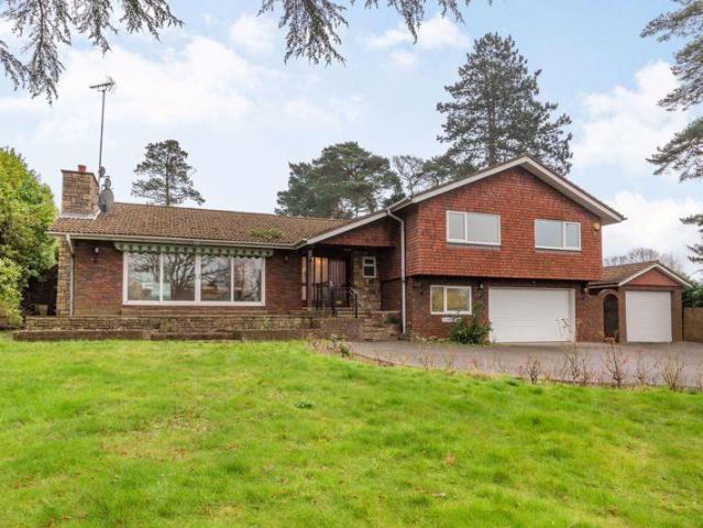House for rent in Woodcote, Epsom