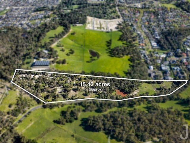 House for sale in Beaconsfield, Melbourne