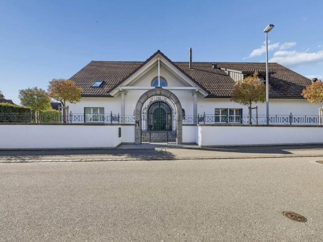 Einfamilienhaus kaufen in Volketswil, Zürich