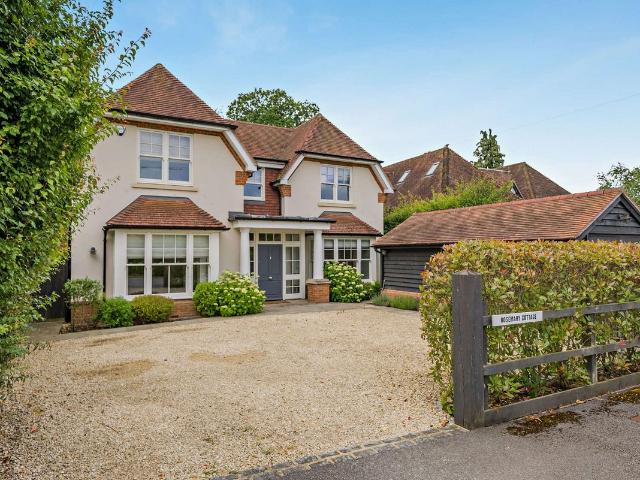 House for rent in Chalfont St. Peter, Denham