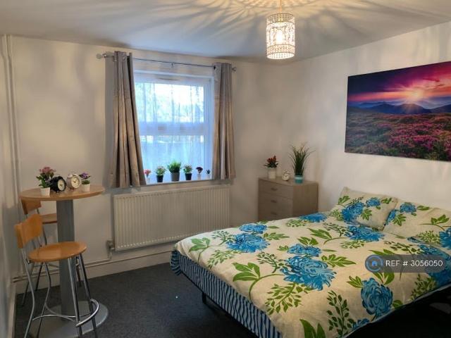 Apartment for rent in London Borough of Enfield, Greater London