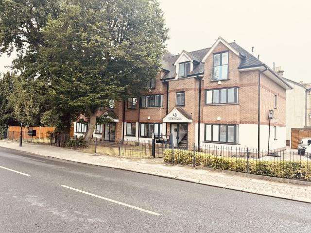 Apartment for rent in London Borough of Enfield, Greater London