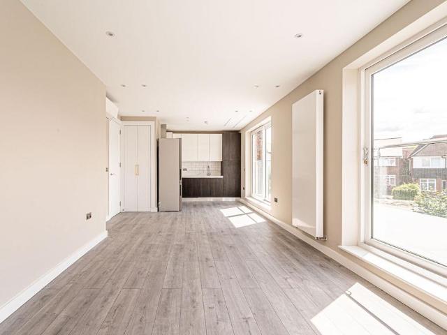 Apartment for rent in Golders Green, Greater London