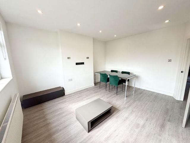 House for rent in Lane, Greater London