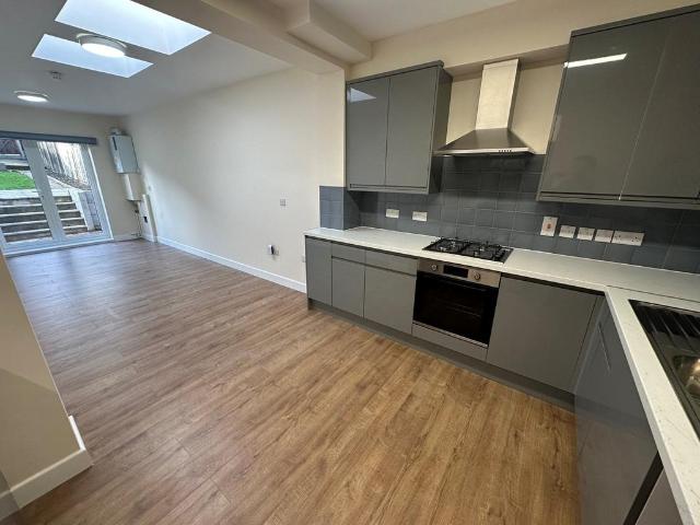 House for rent in Kingsbury, Greater London