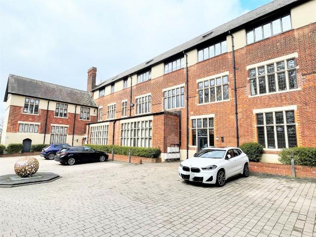 Apartment for rent in Mill Hill, Greater London