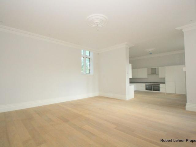 Apartment for rent in Mill Hill, Greater London