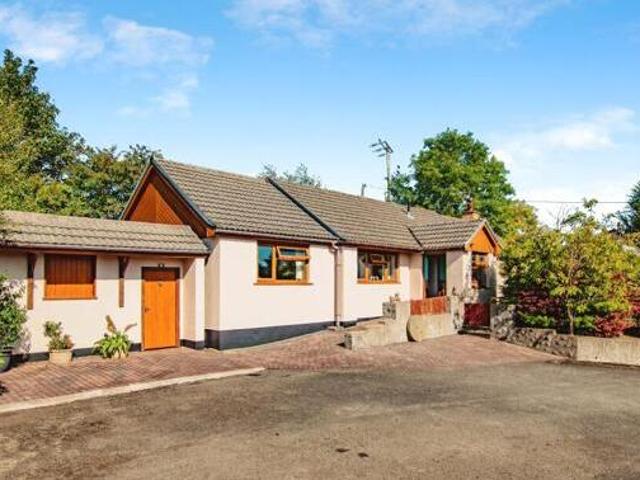 House for sale in Saundersfoot, Pembrokeshire