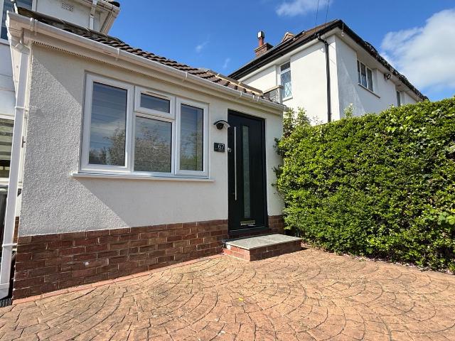 Apartment for rent in Trench Wood, Bourne Vale