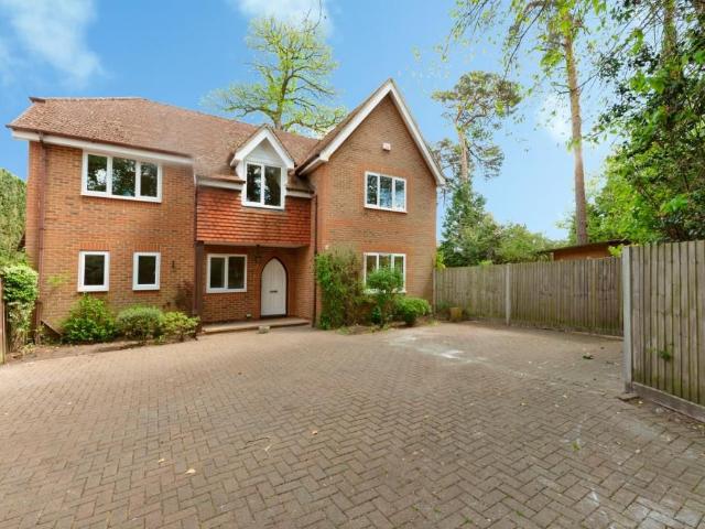 House for rent in Sheerwater, Woking
