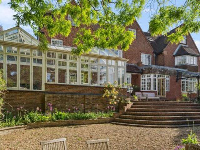 House for sale in The Slade, Oxfordshire