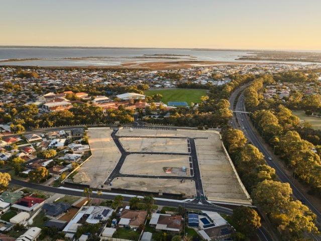 Cottage for sale in Parklands, Western Australia