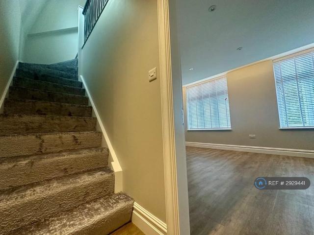 House for rent in Palmers Green, Greater London