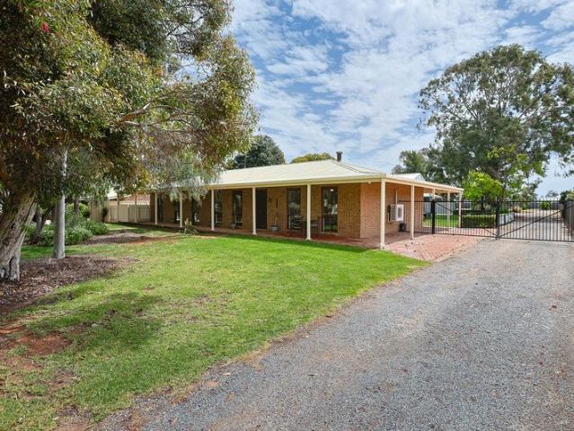 House for sale in Birdwoodton, Merbein