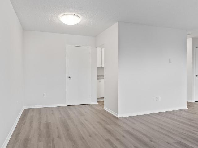 Apartment for rent in Mulhurst Bay, Ontario