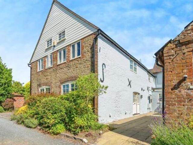 House for sale in Midhurst, Chichester