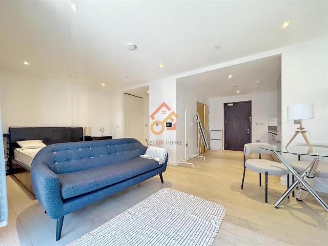 House for rent in Greenwich Peninsula, Greater London