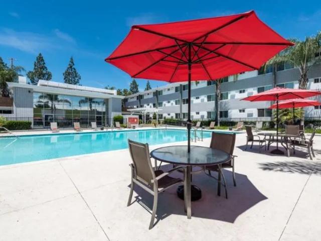 Apartment for rent in Canoga Park, California