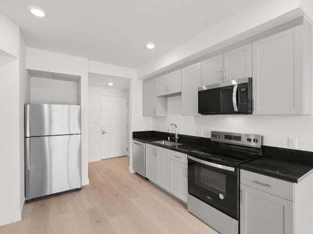 Apartment for rent in Canoga Park, California