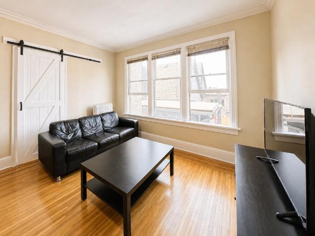 Apartment for rent in Davie Village, Vancouver