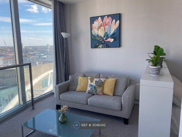 Studio for rent in Bullring, Birmingham