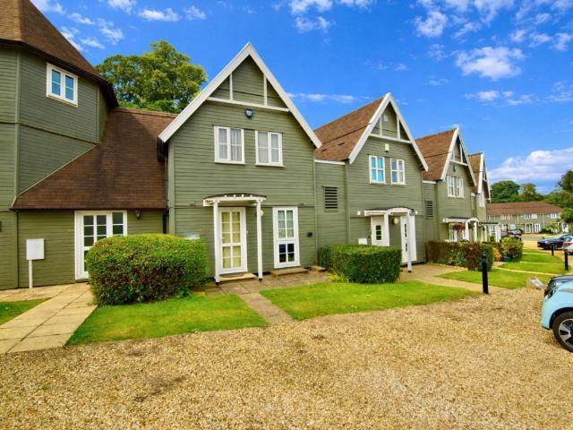 House for rent in Overstone Lodge, Northampton