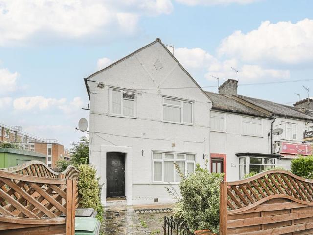 Apartment for rent in Greater London