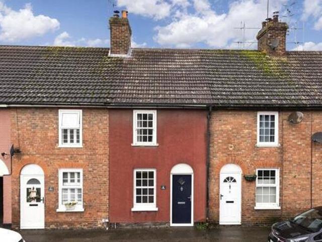 House for sale in The Butts, Kent