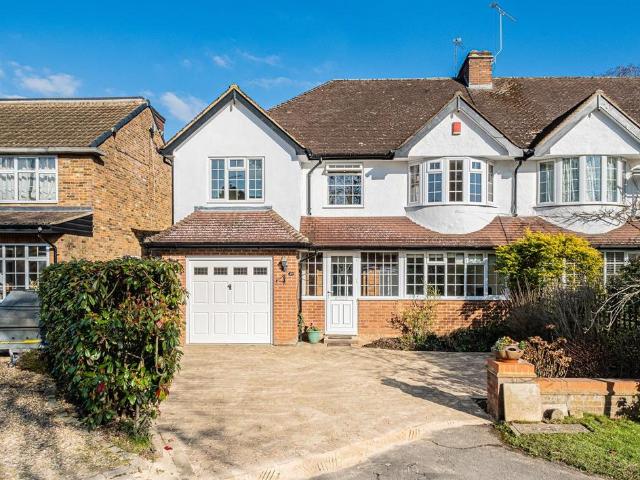 House for rent in Chalfont St. Peter, Denham