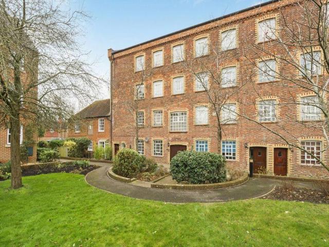 House for rent in Westhampnett, Chichester
