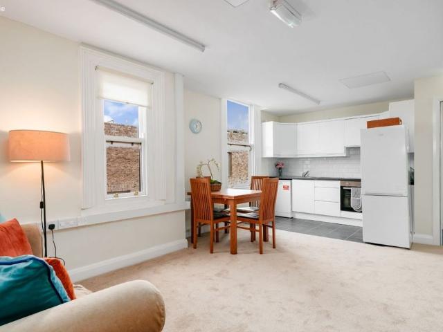 Apartment to rent in Dublin 6, Bluebell