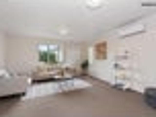 Townhouse for sale in Huntington North, Hamilton City