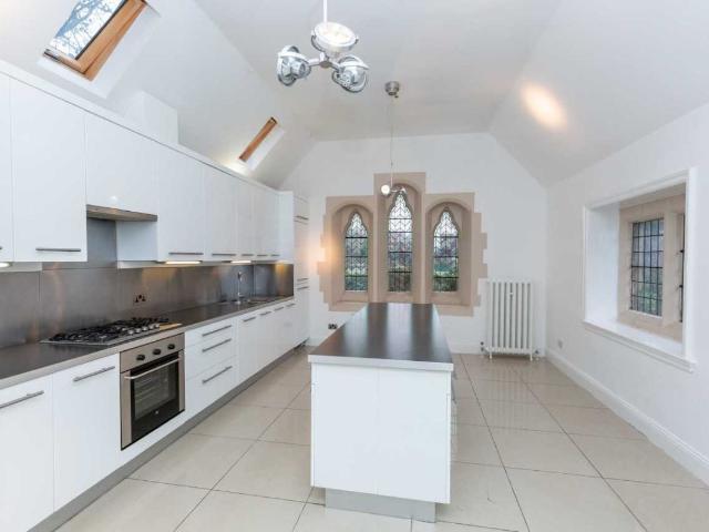 House for rent in Lower Wyke, West Yorkshire