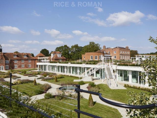 Apartment for rent in Thorpe, Row Town