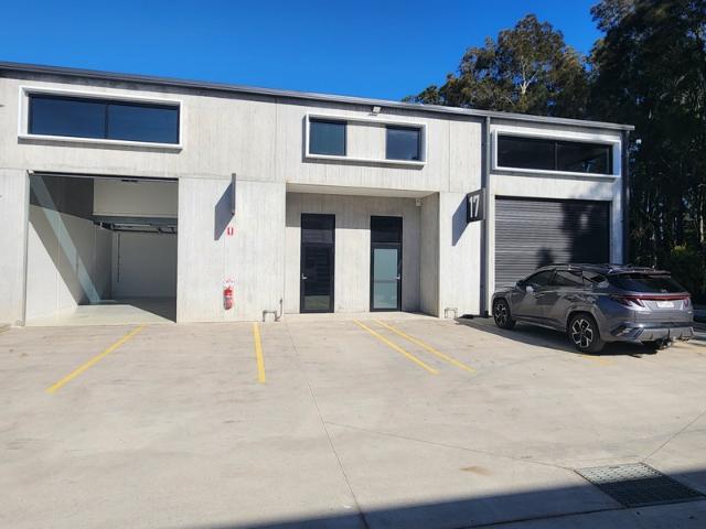 Warehouse for rent in Erina, Gosford