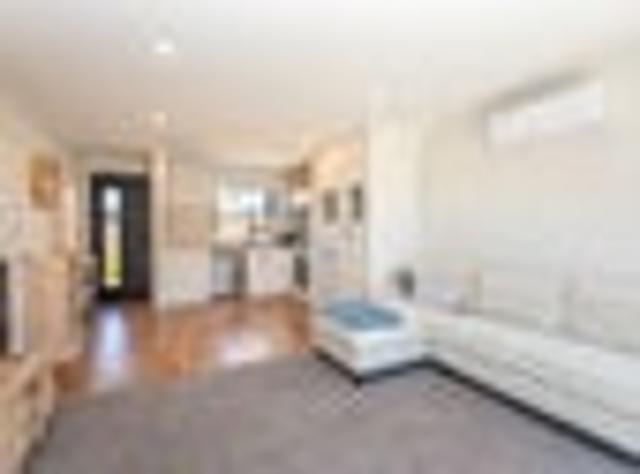 Townhouse for sale in Heathcote, Canterbury