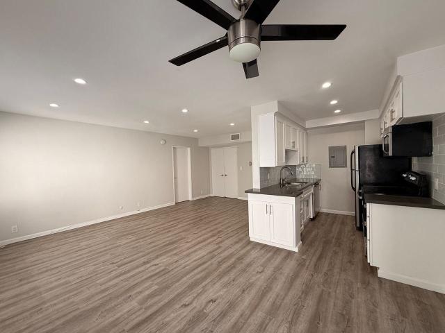 Apartment for rent in Beverly Hills, California