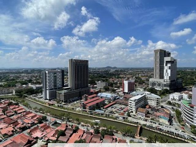 Condominium for rent in Malaka