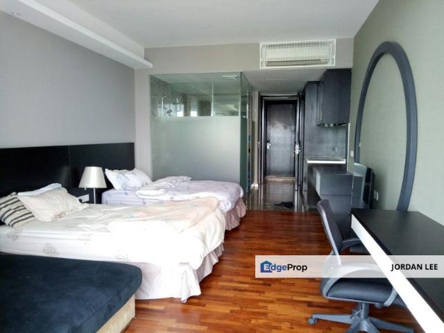 Condominium for rent in Malaka