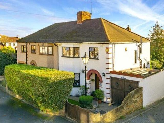 House for sale in Grange Hill, Epping Forest