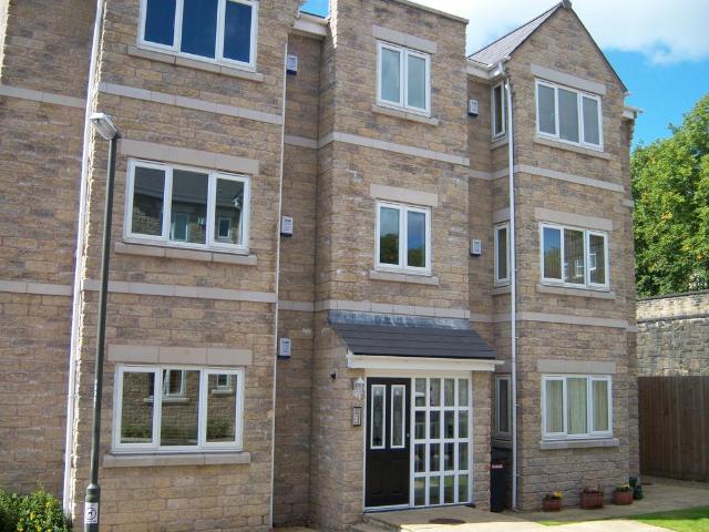 Apartment for rent in Charlesworth, East Midlands