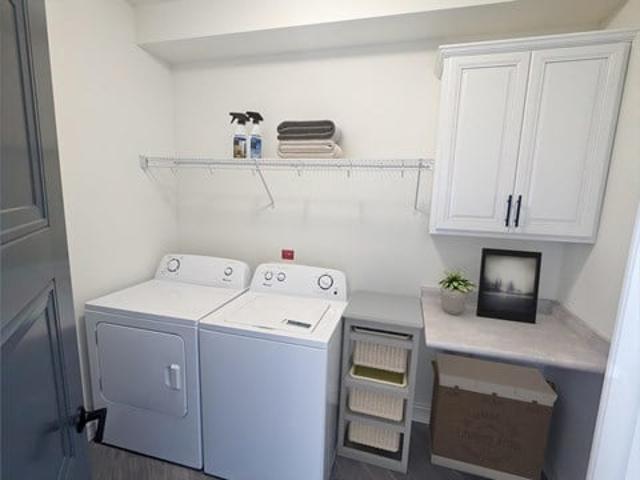 Apartment for rent in Shorewood