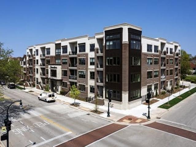 Apartment for rent in Shorewood