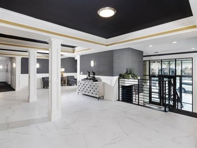 Apartment for rent in Shorewood