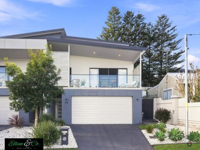 Townhouse for sale in Wollongong West, New South Wales